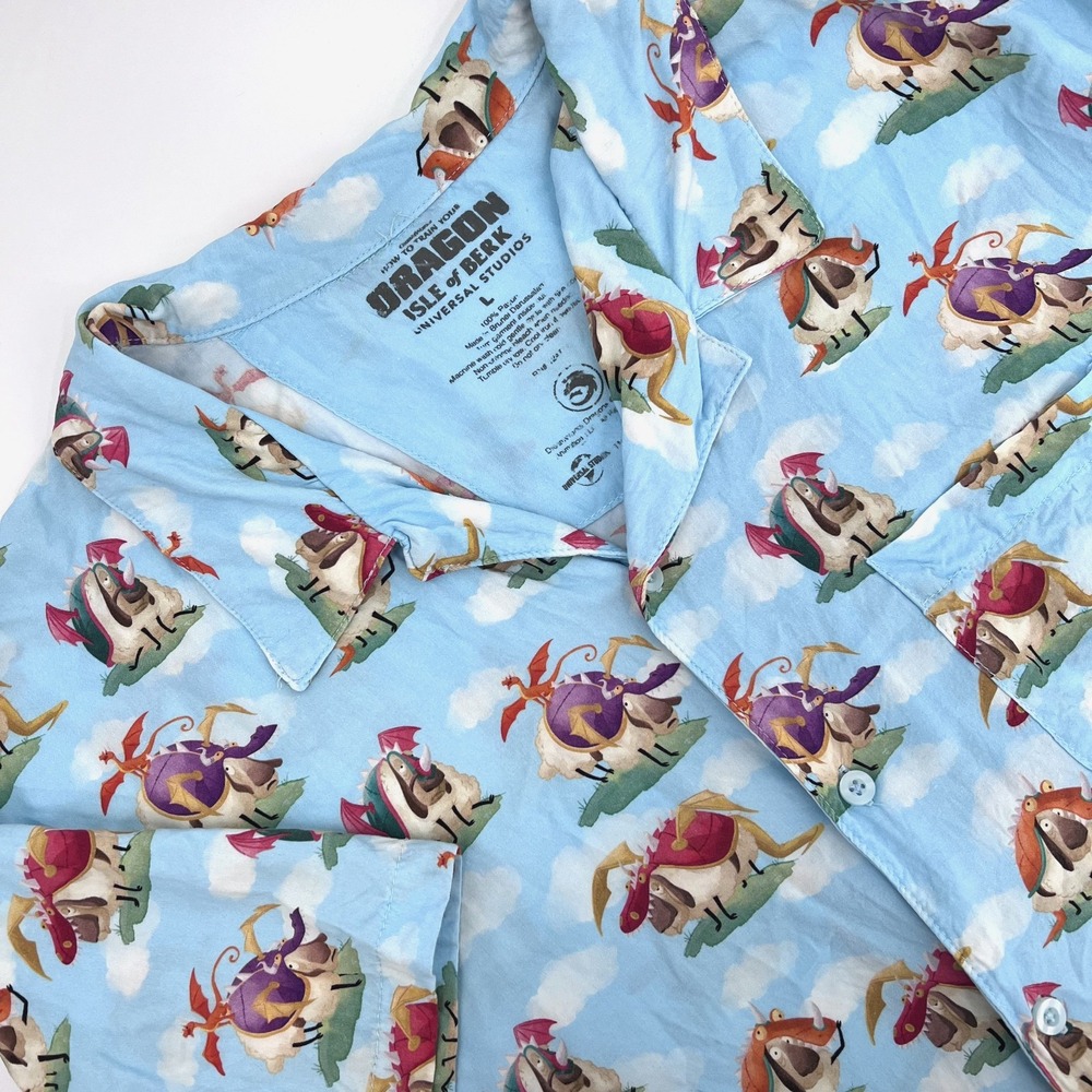 Universal Epic Universe Men's L Isle of Berk HOW TO TRAIN YOUR DRAGON Camp Shirt